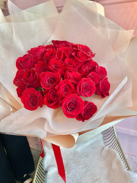 Genuine Love_ 40 Red Roses