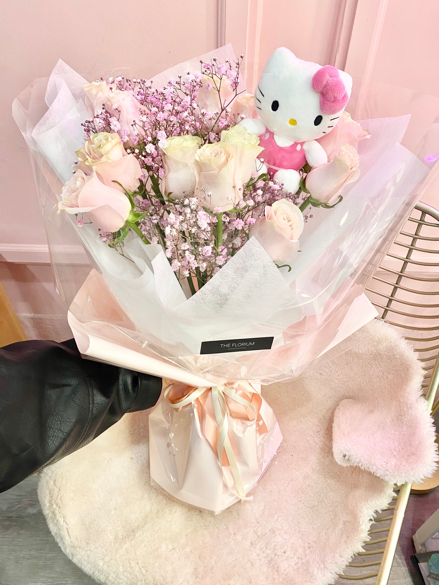 Hello Kitty Rose Bouquet π