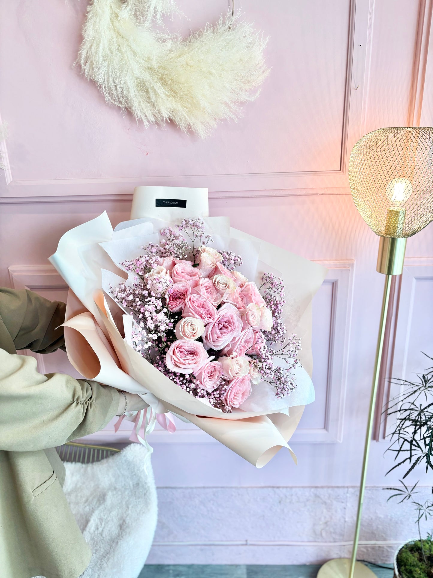 Pink Lover_ Mixed Pink Roses 💕