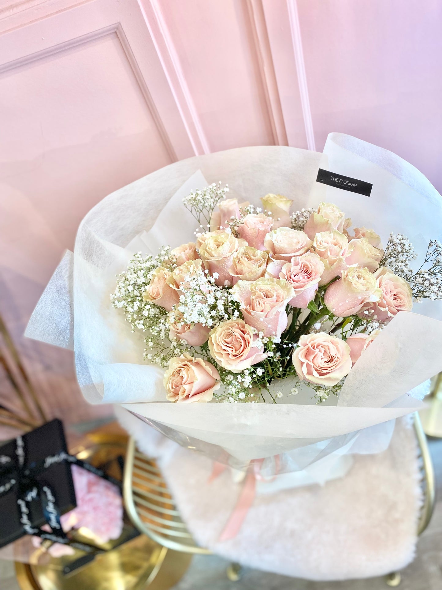 Pink Fresh Roses š