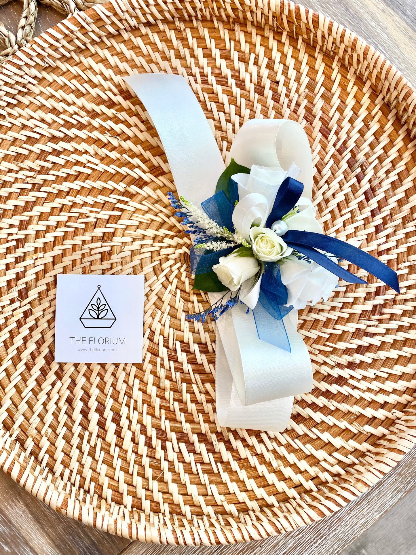 Wrist Corsage β¨