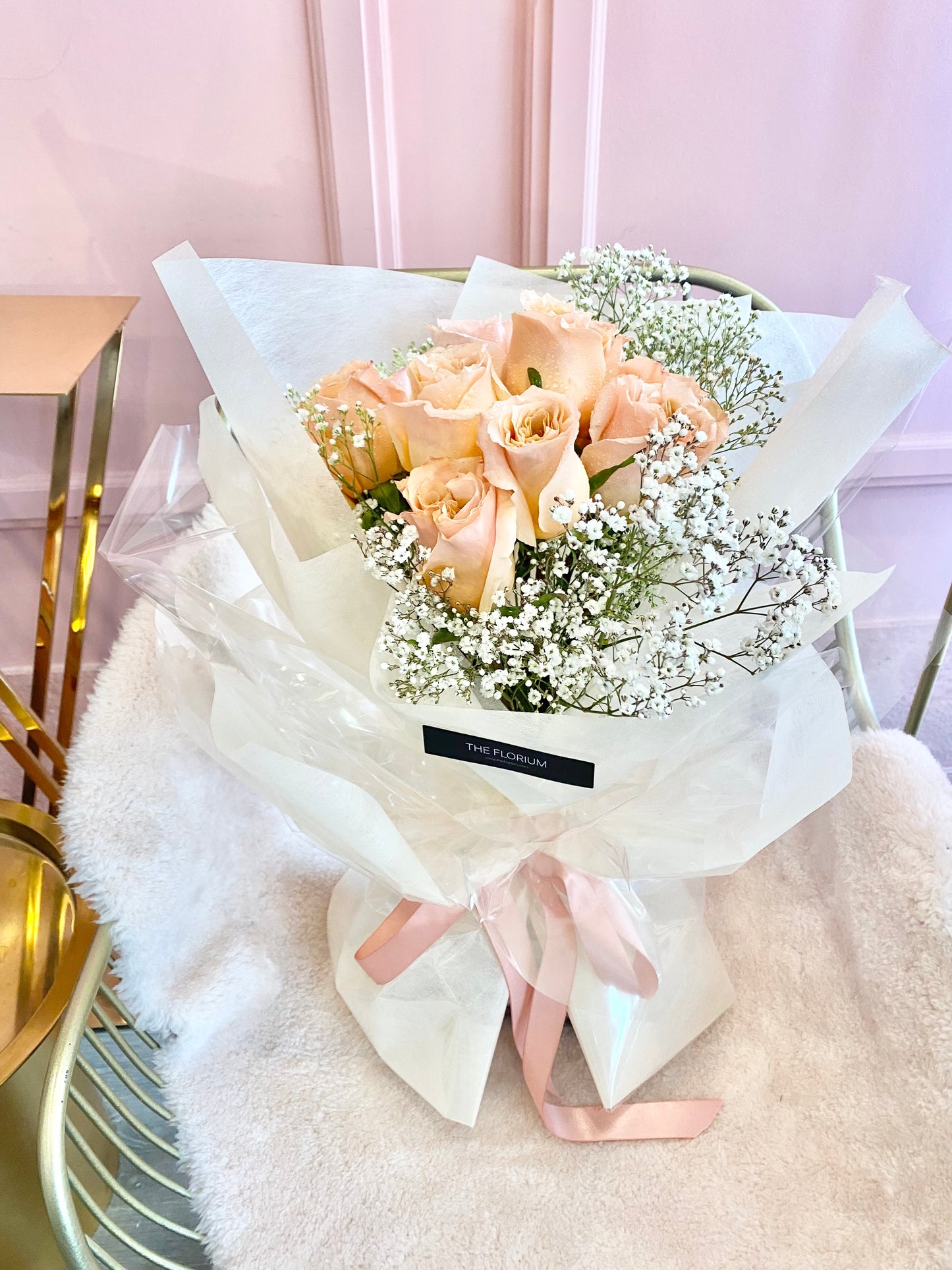 Shimmer Peach Roses 🍑