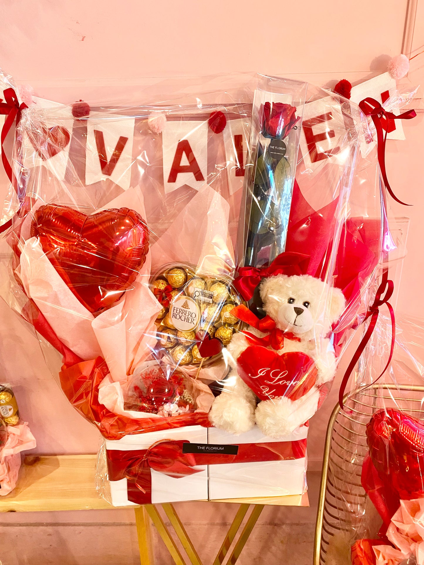 Vday Gift Set 🎁