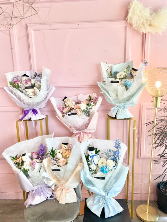 Fresh Graduation Bouquet 🎓